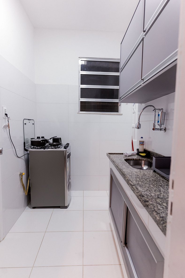 Apartamento Copacabana c/ Lavanderia - 650m Metrô