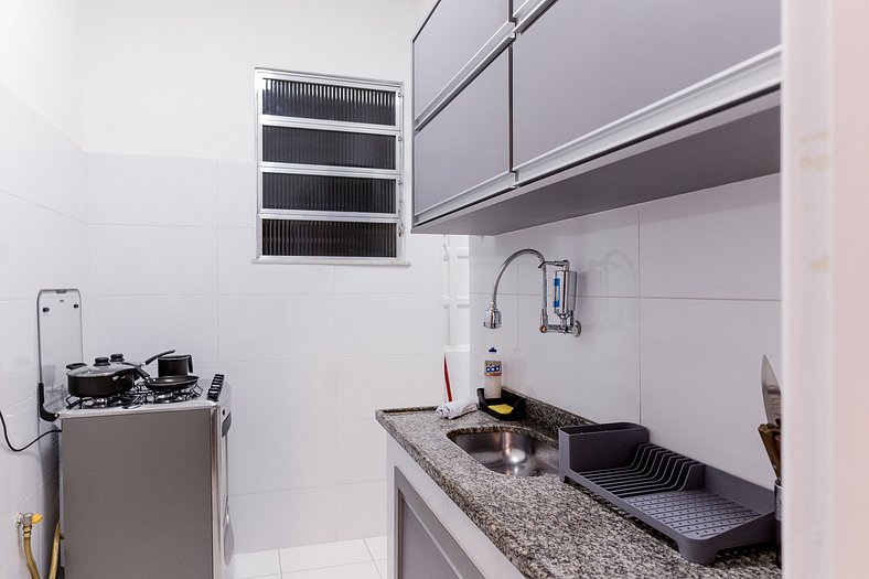 Apartamento Copacabana c/ Lavanderia - 650m Metrô