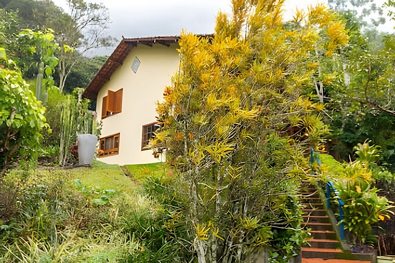 Casa em Secretário com Piscina Campo Sauna+3Suites