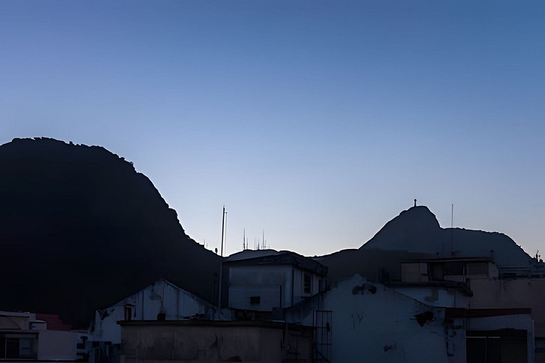 Praia de Copacabana com Vista para o Cristo