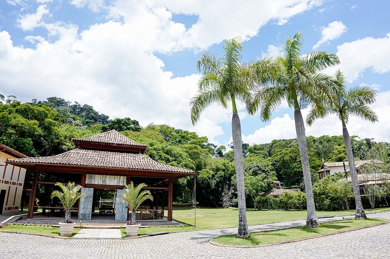 Refúgio na Serra - Casa 3 suítes em Condomínio