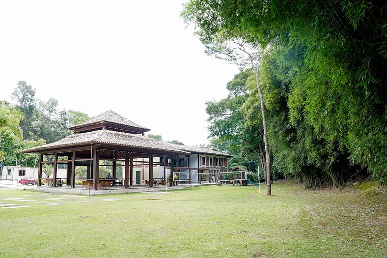 Refúgio na Serra - Casa 3 suítes em Condomínio