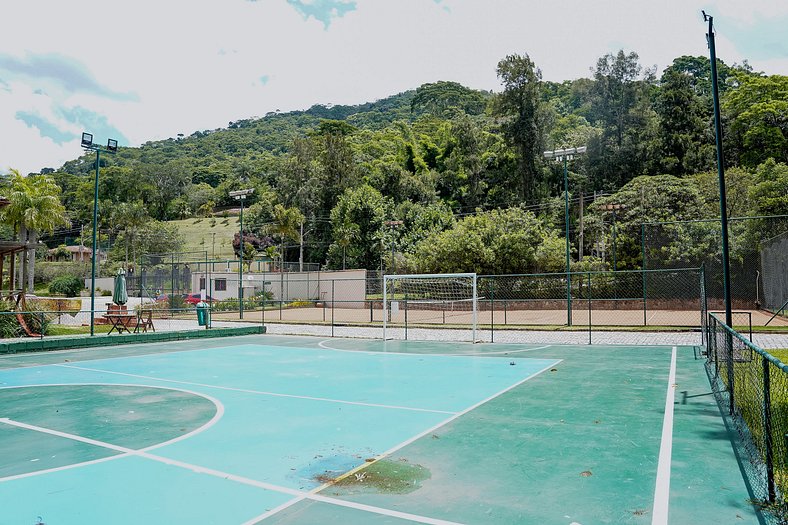 Refúgio na Serra - Casa 3 suítes em Condomínio