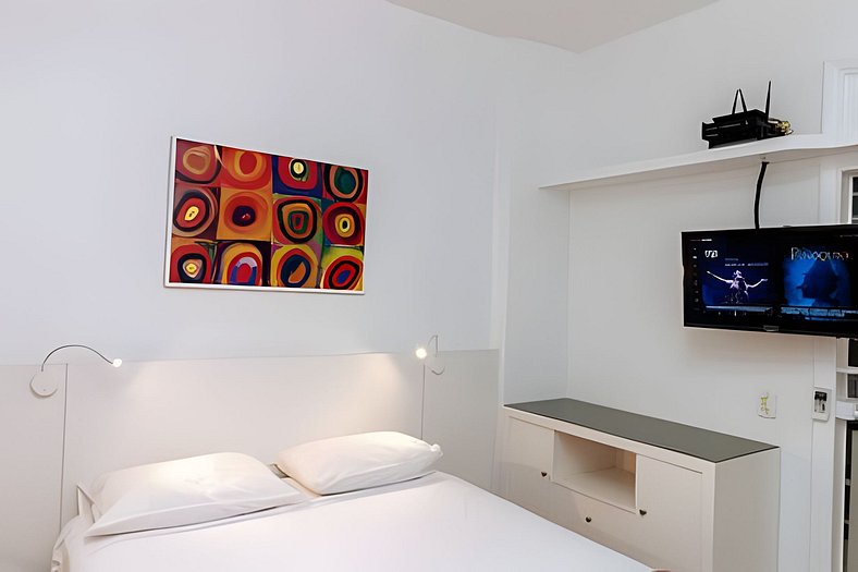 Studio Copacabana (Cama Queen, Lavanderia, Wi-fi)